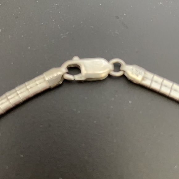 Sterling Silver Omega Link Necklace 16” Made in Italy 925 - Picture 4 of 7